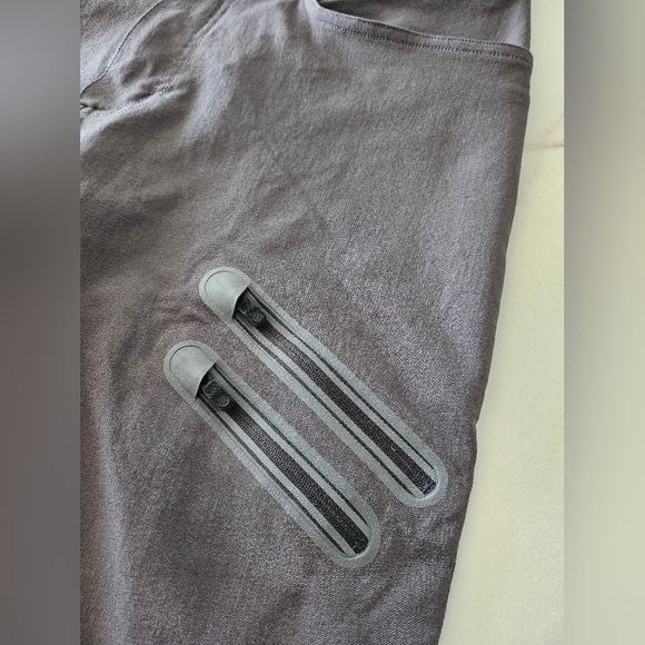 Lululemon Cadence Commute Shorts Men's Sz 34 Gray Athletic - Picture 6 of 16